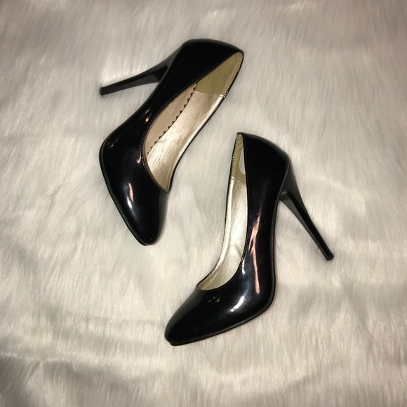 fake red bottom boots